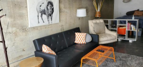 Modern lofty studio in Midtown / Charming Old SW